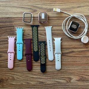Apple Watch Series 5, 40mm Silver Aluminum Case with Sport Bands